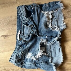 Ripped jeans shorts